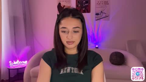 Snapshot of pricillalivsey chatting on 03/22/26, 11:24 Sofi online show from 03/22/26, 11:24