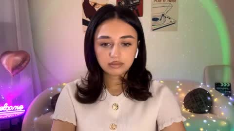 Snapshot of pricillalivsey chatting on 04/21/26, 10:10 Sofi online show from 04/21/26, 10:10