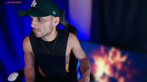 Snapshot of pridelgtbi chatting on 04/22/26, 06:27 pridelgtbi online show from 04/22/26, 06:27