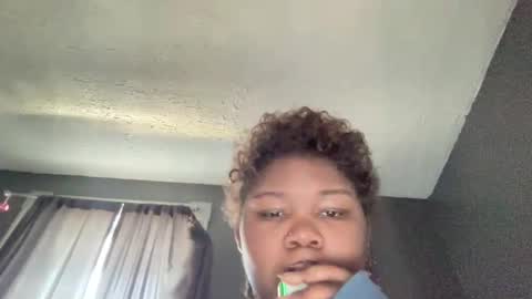 Snapshot of priincessanya chatting on 02/22/25, 03:36 priincessanya online show from 02/22/25, 03:36