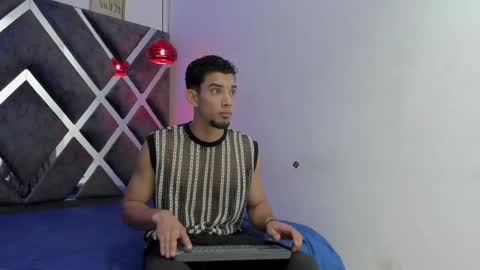 prince_arthur77 online show from 01/26/25, 12:33