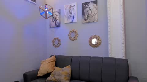 prince_arthur77 online show from 02/12/25, 12:44