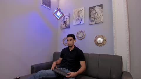 prince_arthur77 online show from 02/26/25, 12:47