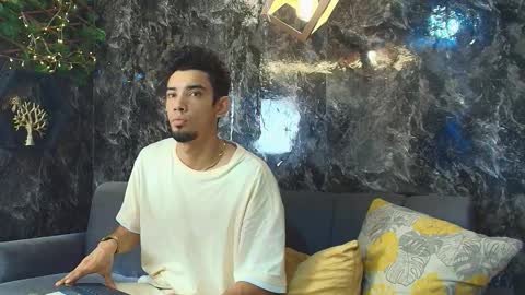 prince_arthur77 online show from 11/18/25, 02:43