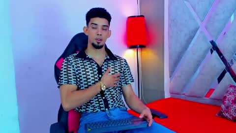 prince_arthur77 online show from 03/31/26, 01:22