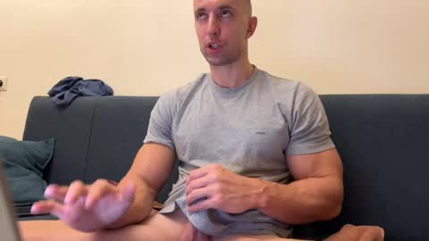 Snapshot of prince_d1ck chatting on 03/08/25, 06:05 Andy Cumalot online show from 03/08/25, 06:05