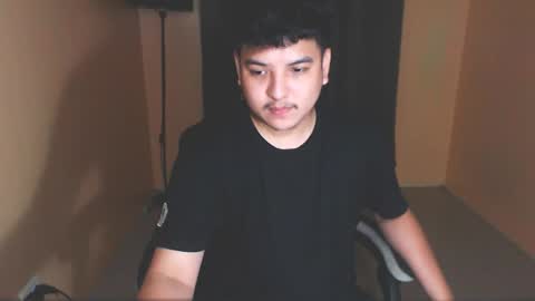 Snapshot of prince_killian chatting on 04/14/26, 03:23 Killian online show from 04/14/26, 03:23