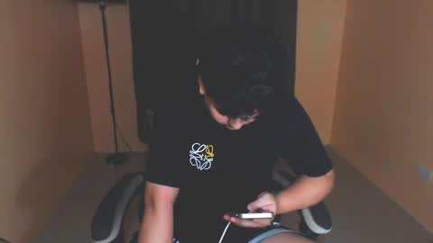 Snapshot of prince_killian chatting on 04/17/26, 02:14 Killian online show from 04/17/26, 02:14