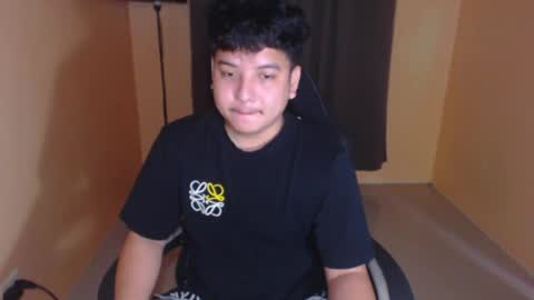 Snapshot of prince_killian chatting on 04/18/26, 02:04 Killian online show from 04/18/26, 02:04