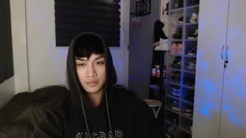 Snapshot of princeadrianx chatting on 06/10/26, 08:46 Prince Adrian online show from 06/10/26, 08:46