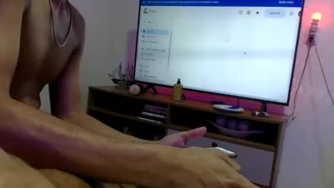 Snapshot of princegulosodot chatting on 05/01/26, 01:54 princegulosodot online show from 05/01/26, 01:54
