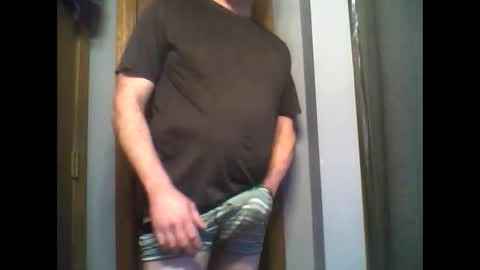 Snapshot of princerd10 chatting on 11/17/25, 08:36 Brad online show from 11/17/25, 08:36