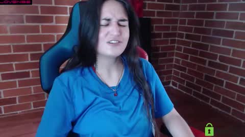 Leia online show from 11/26/25, 02:07