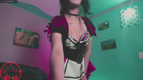 Beth   online show from 10/11/25, 04:44