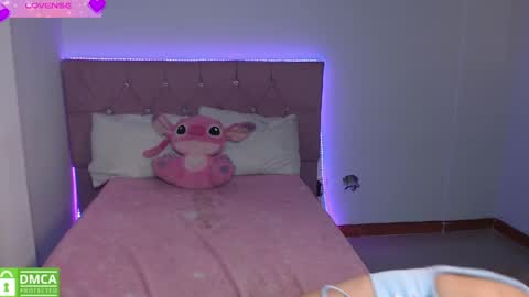 Snapshot of princess145gg chatting on 03/27/26, 05:02 hanna online show from 03/27/26, 05:02