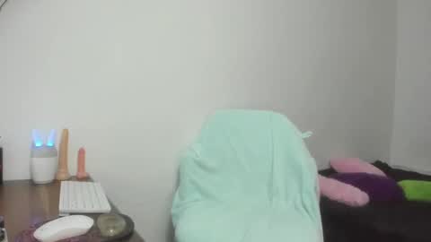 Snapshot of princess_0302 chatting on 02/12/25, 07:02 princess_0302 online show from 02/12/25, 07:02