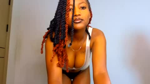 Snapshot of princess_astrah chatting on 07/13/26, 02:47 ASTRAH online show from 07/13/26, 02:47