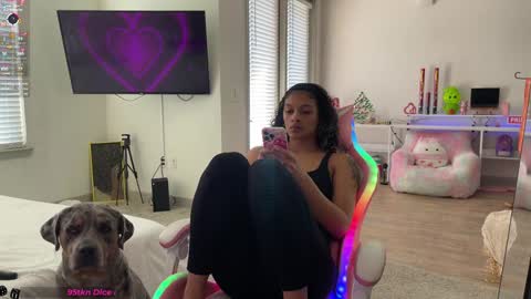 Snapshot of princess_cece chatting on 01/12/25, 08:47 Cece NEXT LIVESTREAM -- DEC. 4th 7 PM CST online show from 01/12/25, 08:47