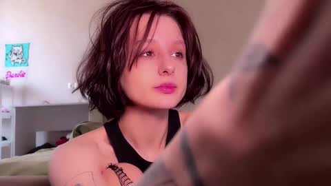 Snapshot of princess_euphoria chatting on 02/06/25, 09:53 Kristina online show from 02/06/25, 09:53