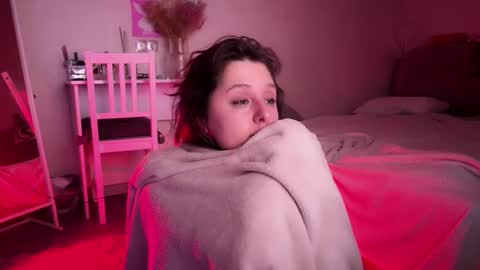 Snapshot of princess_euphoria chatting on 09/12/25, 07:58 Kristina online show from 09/12/25, 07:58