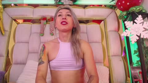 Snapshot of princess_helena_ chatting on 12/23/24, 06:11 princess helena online show from 12/23/24, 06:11