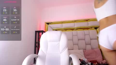 Snapshot of princess_helena_ chatting on 02/05/25, 03:13 princess helena online show from 02/05/25, 03:13