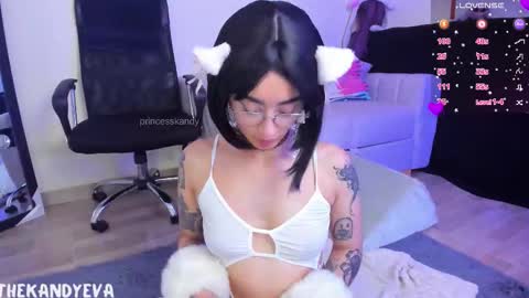 Snapshot of princess_kandy_ chatting on 03/10/26, 02:16 evaaa new account Beth online show from 03/10/26, 02:16