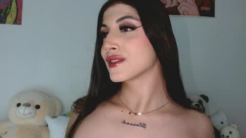 Snapshot of princess_ofyourdreams chatting on 04/23/26, 08:44 Sophie online show from 04/23/26, 08:44