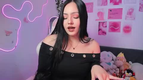 Snapshot of princess_saris chatting on 06/25/26, 10:14 online show from 06/25/26, 10:14