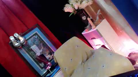 Snapshot of princess_thea123 chatting on 05/12/26, 12:13 My Love online show from 05/12/26, 12:13