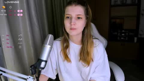 princessaalicc online show from 11/30/25, 12:42