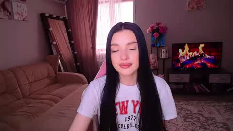 Snapshot of princessamira1 chatting on 06/22/26, 06:54 princessamira1 online show from 06/22/26, 06:54