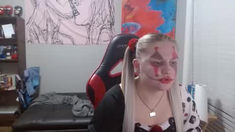 Snapshot of princessandthebear03 chatting on 11/01/25, 08:38 Will and Kaley online show from 11/01/25, 08:38