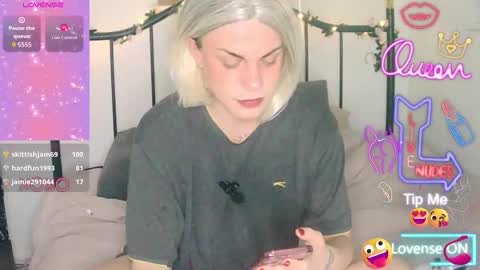 Snapshot of princesscaseygrey chatting on 02/19/26, 08:38 KCGREY online show from 02/19/26, 08:38