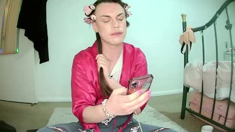 Snapshot of princesscaseygrey chatting on 04/01/26, 09:12 KCGREY online show from 04/01/26, 09:12