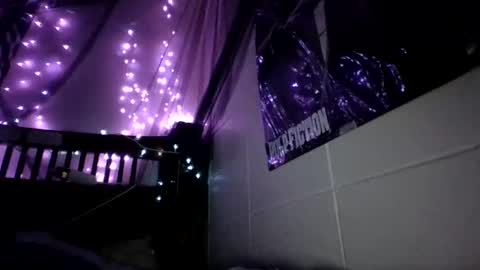 Holly love online show from 11/05/25, 03:17