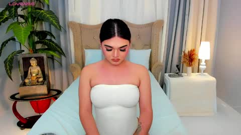 Snapshot of princesshugecumontop chatting on 04/14/26, 02:56 PrincessDONT FORGET TO FOLLOW ME online show from 04/14/26, 02:56