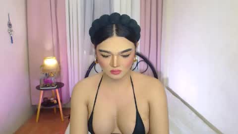 Snapshot of princesshugecumontop chatting on 06/18/26, 09:14 PrincessDONT FORGET TO FOLLOW ME online show from 06/18/26, 09:14
