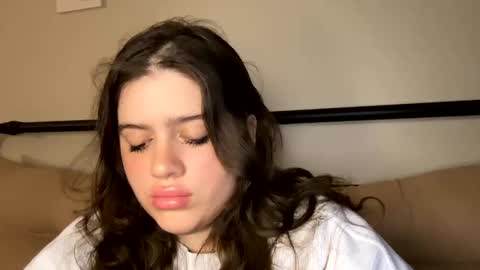 Snapshot of princesslaylaa chatting on 01/10/25, 05:15 princessviccxo online show from 01/10/25, 05:15