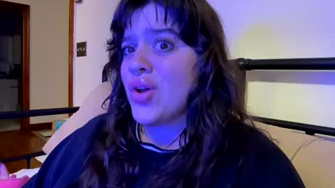 Snapshot of princesslaylaa chatting on 01/22/25, 08:18 princessviccxo online show from 01/22/25, 08:18