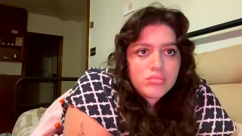 Snapshot of princesslaylaa chatting on 02/03/25, 06:45 princessviccxo online show from 02/03/25, 06:45