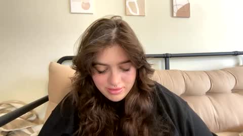 Snapshot of princesslaylaa chatting on 09/25/25, 05:38 princessviccxo online show from 09/25/25, 05:38