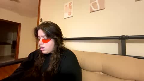 Snapshot of princesslaylaa chatting on 10/04/25, 01:47 princessviccxo online show from 10/04/25, 01:47