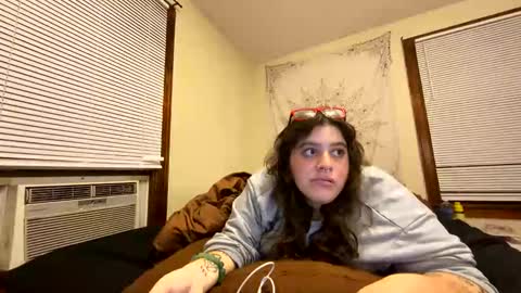 Snapshot of princesslaylaa chatting on 11/11/25, 03:06 princessviccxo online show from 11/11/25, 03:06