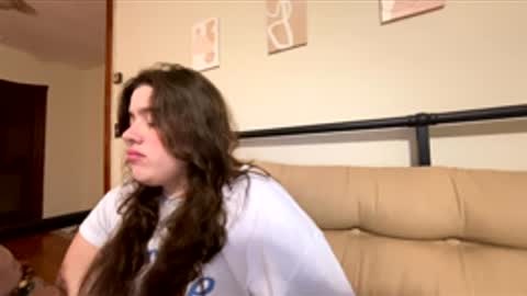 Snapshot of princesslaylaa chatting on 02/22/26, 12:01 princessviccxo online show from 02/22/26, 12:01