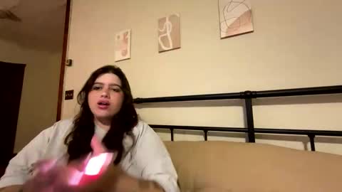 Snapshot of princesslaylaa chatting on 03/31/26, 04:46 princessviccxo online show from 03/31/26, 04:46