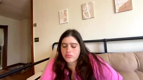 Snapshot of princesslaylaa chatting on 04/14/26, 06:58 princessviccxo online show from 04/14/26, 06:58