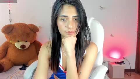 princessluna_14 online show from 09/30/25, 10:04