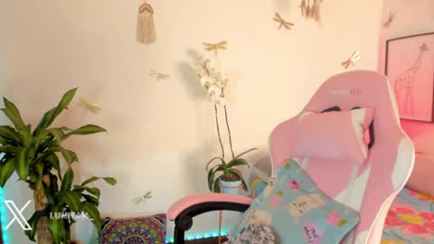 Snapshot of princessluna_14 chatting on 05/21/26, 10:39 princessluna_14 online show from 05/21/26, 10:39