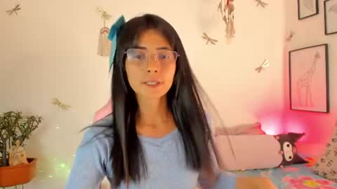 Snapshot of princessluna_14 chatting on 06/16/26, 10:01 princessluna_14 online show from 06/16/26, 10:01